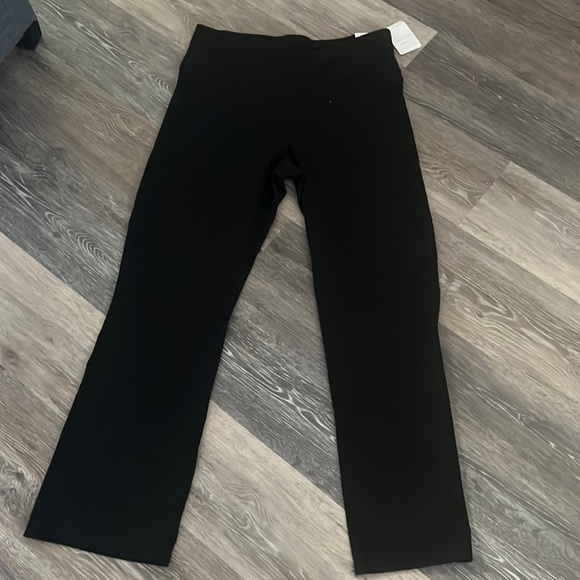 Reebok Pants - NWT Reebok straight high rise black yoga pants side pockets XXL